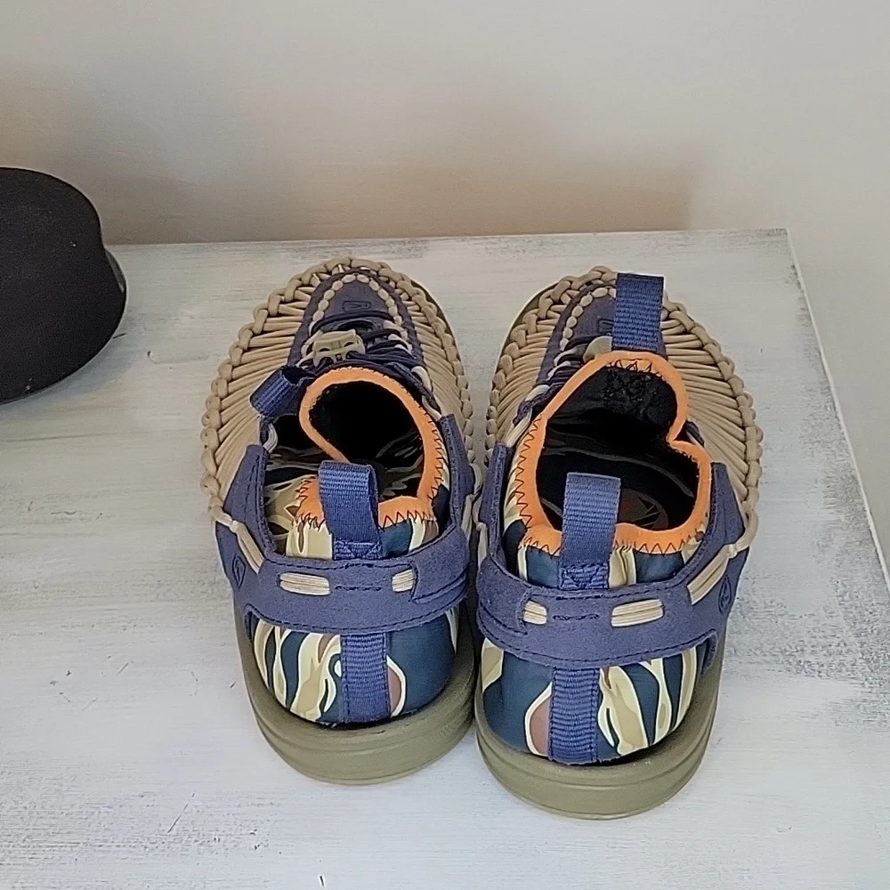 Keen Uneek Braided Bungee Hiking /Water Sandals SZ 7.5 - Picture 2 of 6